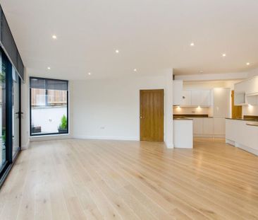 3 bedroom maisonette to rent - Photo 1