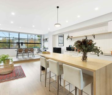 South Melbourne - Photo 3