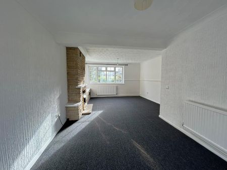 3 bedroom detached house to rent - Photo 3