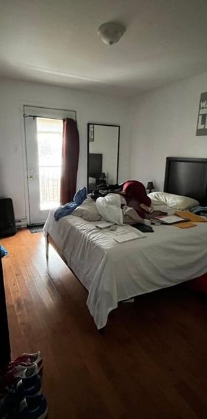 4 1/2 en haut triplex dispo mai - Photo 1