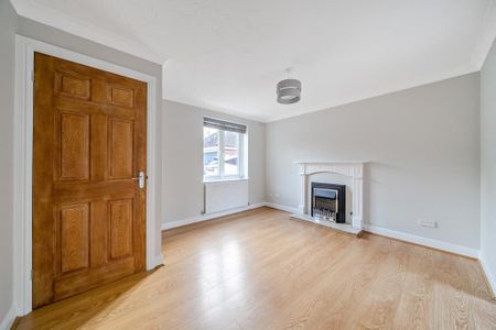 2 bedroom terraced house to rent - Photo 4