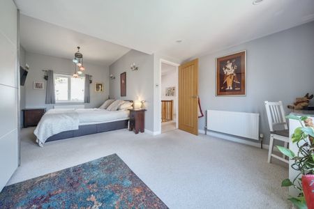 5 bedroom detached house to rent - Photo 3