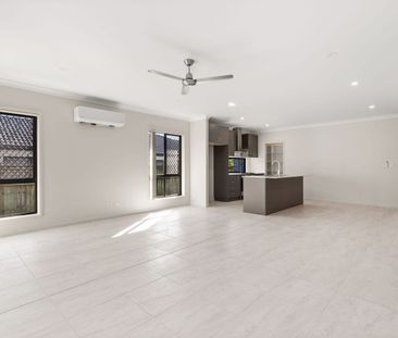 Stunning Family Home, 4 bed + study! - Photo 1