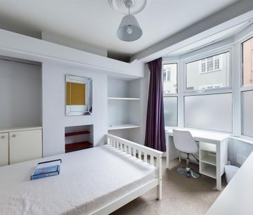 5 bedroom terraced house to rent - Photo 5