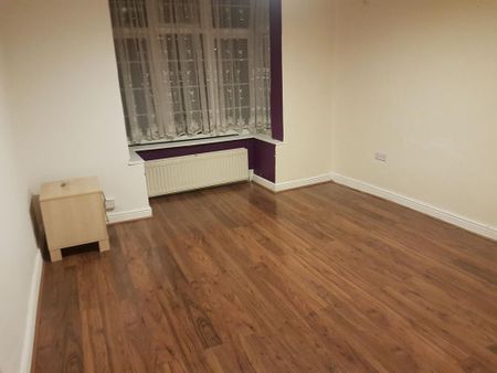 1 bedroom ground floor flat to rent - Photo 5