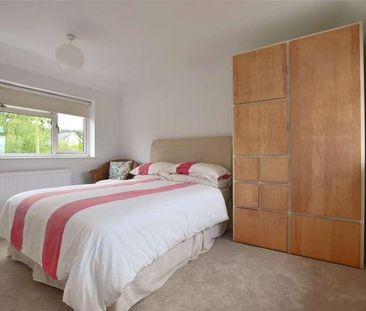 Halcyon Drift, Bath Road, Leonard Stanley, Stonehouse, Gloucestersh... - Photo 4