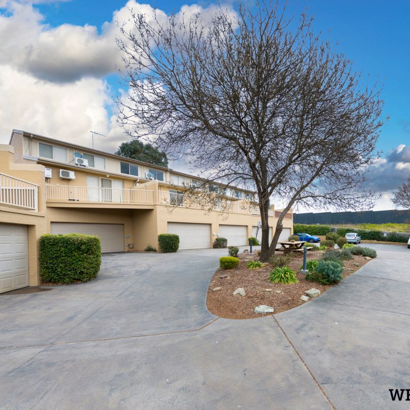 15/6 Doeberl Place, Karabar NSW 2620 - Townhouse For Rent | Domain - Photo 1