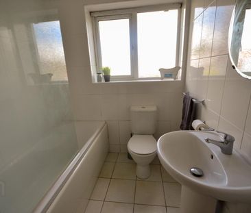 1c Knocksallagh Green, Greenisland, Carrickfergus, BT38 8SR - Photo 3