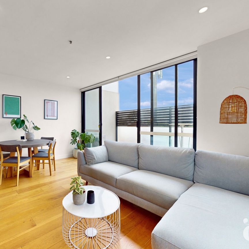 211/140 Cotham Road, Kew VIC 3101 - Apartment For Rent | Domain - Photo 1