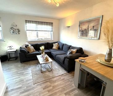 1 bedroom flat to rent - Photo 2