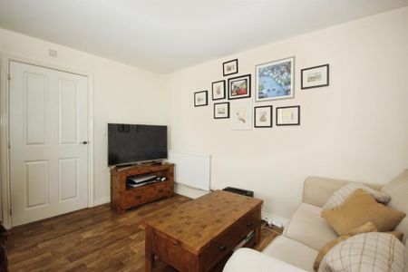 2 Bed Flat, Signals Drive, CV3 - Photo 3