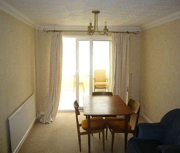 Bedroom Semi-detached House - Toddington Road, LU4 - Photo 5