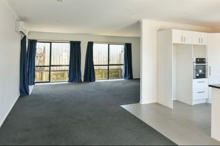 Modern 3 bedroom home in fantastic location - Photo 3