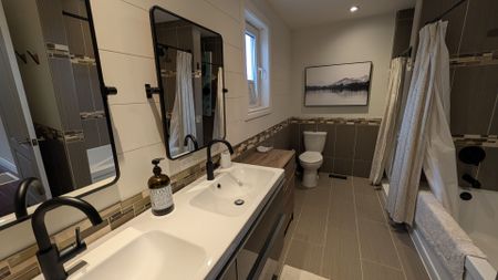 For Lease - 247 Poplar Avenue, Tay, Ontario - Photo 5