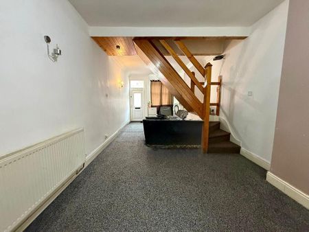 3 bedroom terraced house to rent - Photo 3