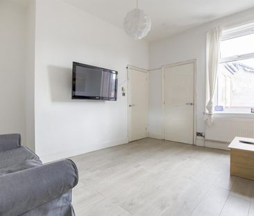 4 bed maisonette to rent in Chillingham Road, Heaton, NE6 - Photo 3
