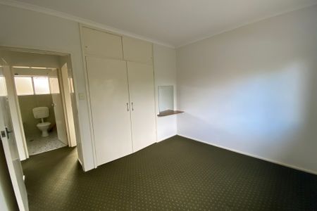 Single Level Two Bedroom Unit - Photo 4