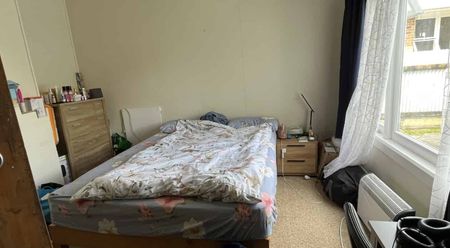 Student Rental - Five Bedrooms - Ferguson Street - Photo 5