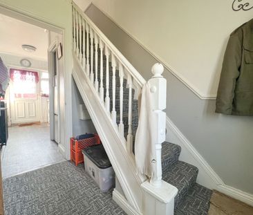 2 Bedroom - Photo 5