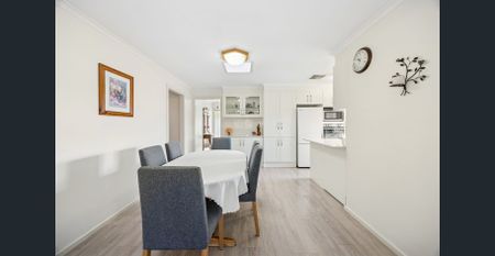 PERFECTION IN MODBURY NORTH - Photo 4