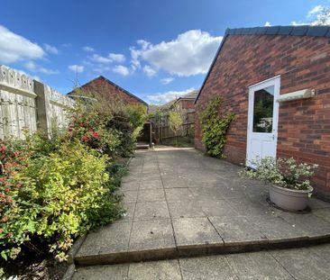 3 bedroom semi-detached house to rent - Photo 6