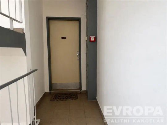 Podnájem bytu 3+1 s balkonem a lodžií, 62 m - Photo 1
