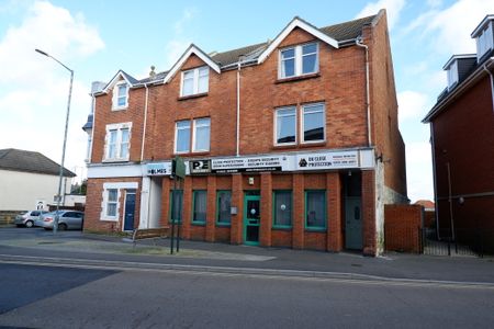 3 bed maisonette to rent in Seabourne Road, Bournemouth, BH5 - Photo 5