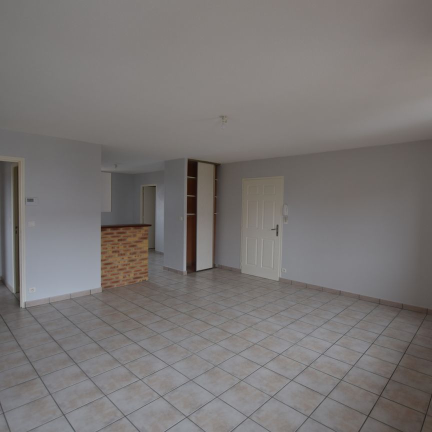 Location Appartement 4 pièces 76m² Y 80190 - Photo 1