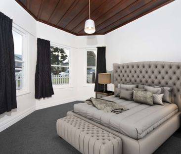 GREY LYNN HOUSE CONVERSION - Photo 1