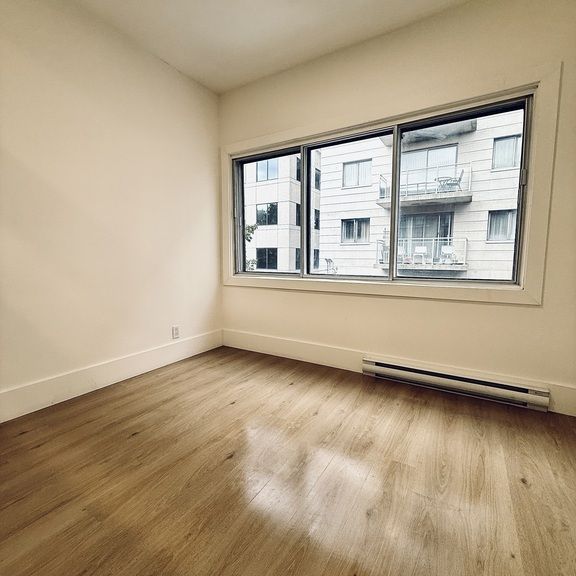 3 ½ Entièrement Rénové En 2025 – Secteur - Photo 1