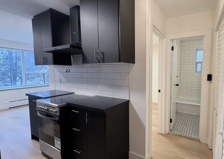 For Lease - 420 Eglinton Avenue Unit# 201, Toronto, Ontario - Photo 5