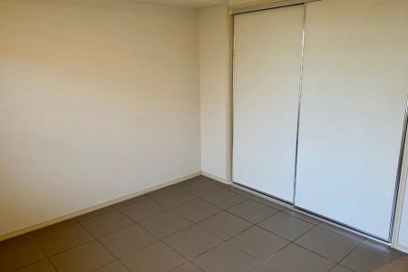 Low Maintenance Living with Style - Photo 3