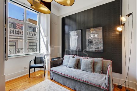 Apartamento T4 para arrendamento no centro do Chiado, com estacionamento - Photo 2