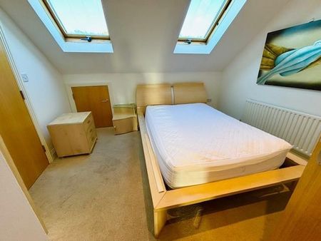 2 bedroom flat to rent - Photo 3