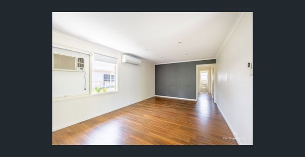 Neat and tidy home in quiet area - Photo 1