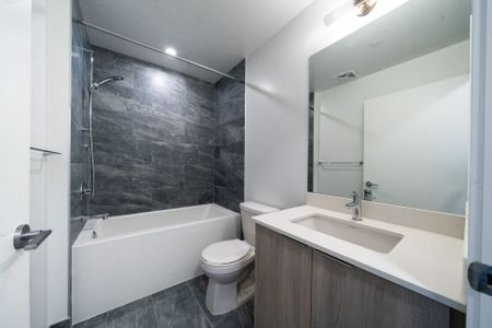 For Lease - 395 Square One Drive Unit# 3402, Mississauga, Ontario - Photo 3