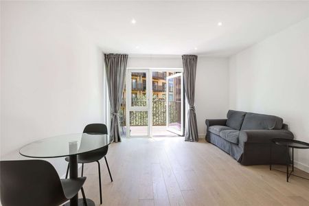 An exceptional one bed apartment moments from the river. - Photo 4