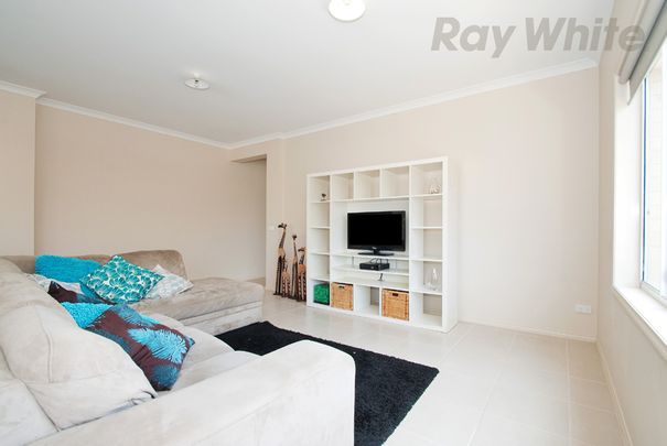 11 Red Box Street, Coburg North VIC 3058 - House For Rent | Domain - Photo 1