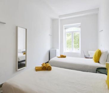Room in a shared 6-bedroom apartment for rent in Lisbon, couples al... - Photo 6