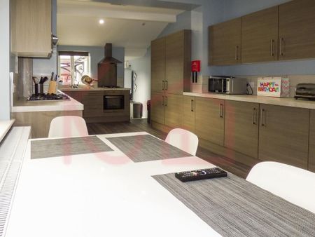 1 bedroom in a house share to rent - Photo 5