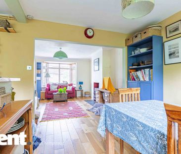 4 bed Semi Detached for rent - Photo 4