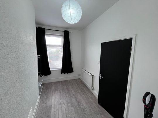 Brynymor Crescent, Uplands, Swansea SA1 4QH - Photo 1