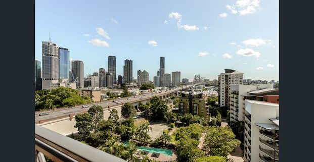 Views, Lifestyle & Location - BRAND NEW CARPET - Photo 1