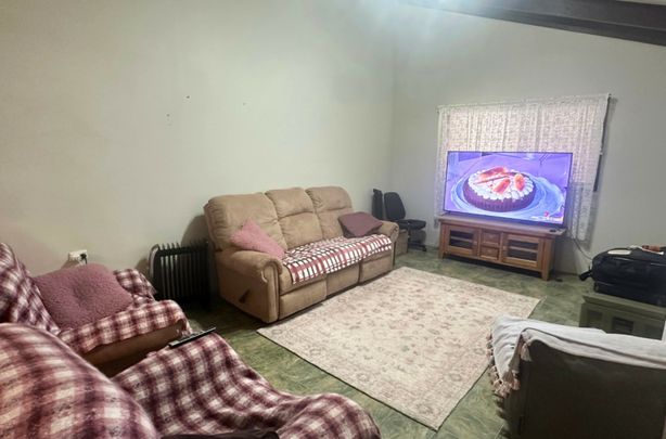 A WARM & WELCOMING HOME IN SOUGHT-AFTER AVOCA - Photo 1