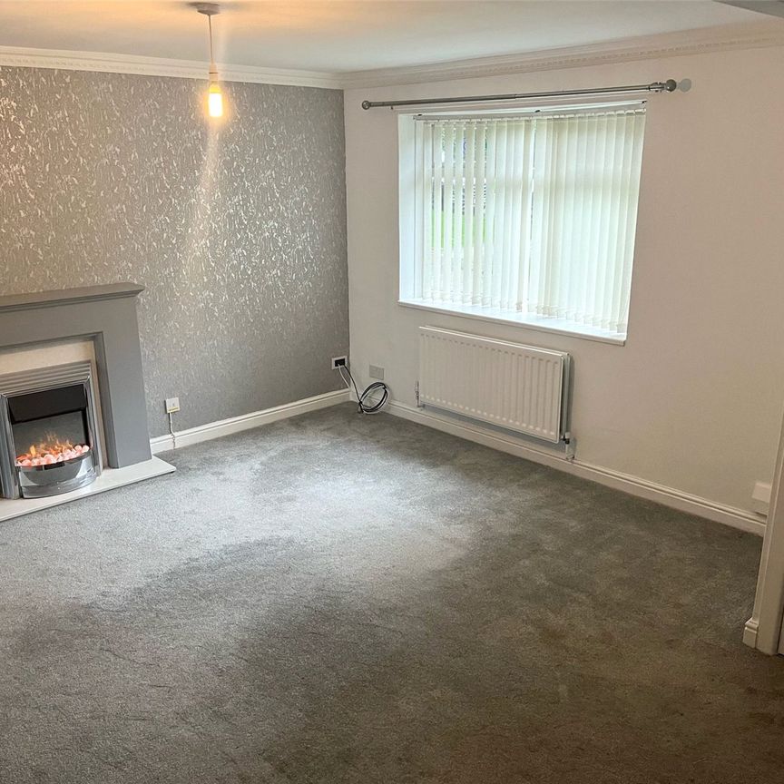 3 bed terraced house to rent in Holmefields Road, Middlesbrough, TS6 - Photo 1