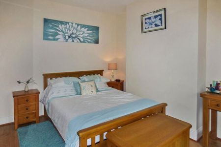 2 bedroom ground floor flat to rent - Photo 4