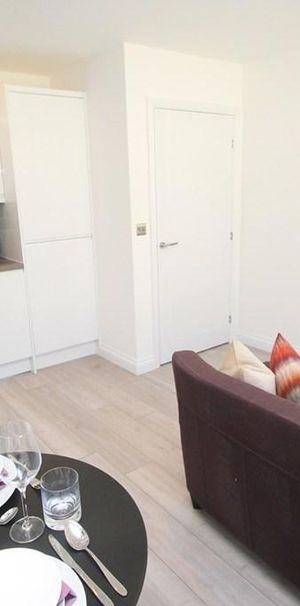 1 bedroom flat to rent - Photo 1
