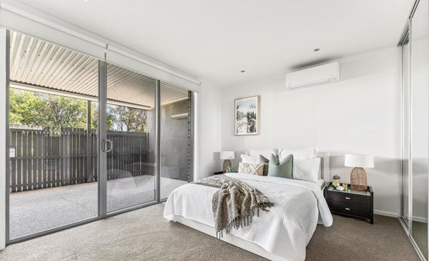 11 Silverbanks Grove, Mentone VIC 3194 - Townhouse For Rent | Domain - Photo 1