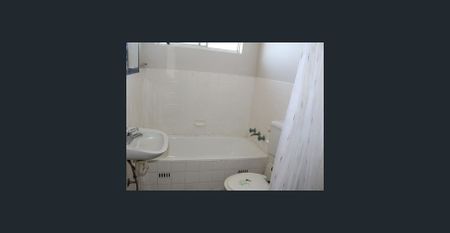 SPACIOUS 1 BEDROOM UNIT AVAILABLE - Photo 5