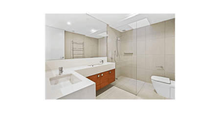 LARGE LIVING ON RICHMOND HILL! - Photo 5